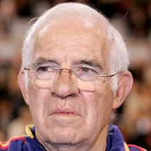 Luis Aragonés aún no sabe que once alineará ante San Marino